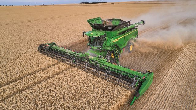 John Deere X9 Dual-Rotor Combine Introduction Facts and Information !!!
